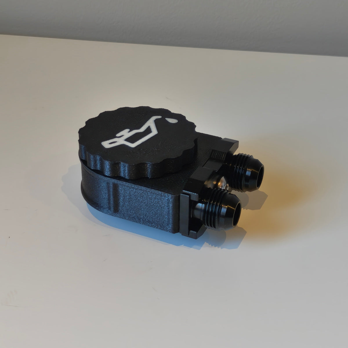BMW Vented Oil Cap - carbon fiber nylon